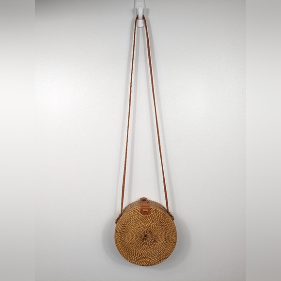 Vintage Wicker Rattan Circle Canteen Style Boho Crossbody Bag Purse - Picture 2 of 8